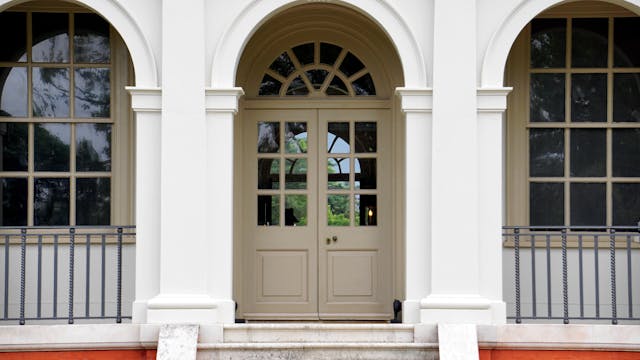 Tinggi pintu rumah