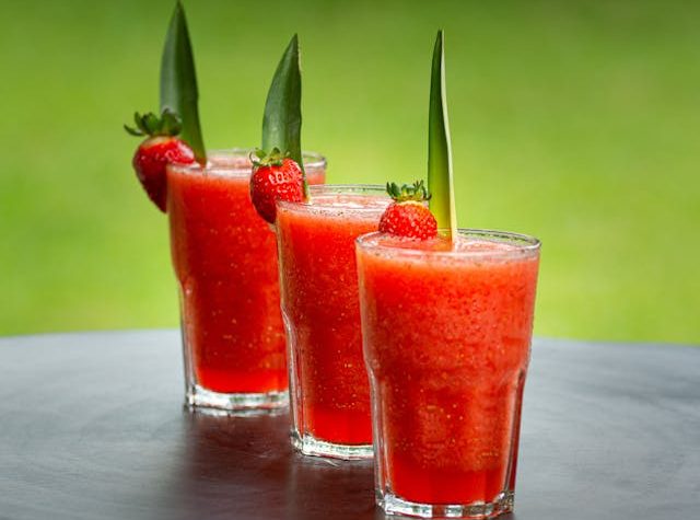kombinasi jus stroberi